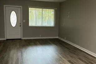 4250 NW 21st Ave, Oakland Park, FL 33309 - Photo 8
