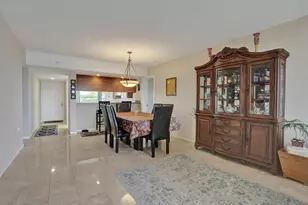 1524 Whitehall Dr, Davie, FL 33324 - Photo 12