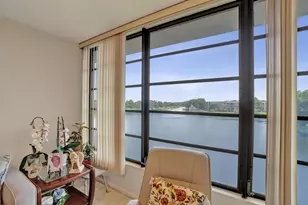 1524 Whitehall Dr, Davie, FL 33324 - Photo 30