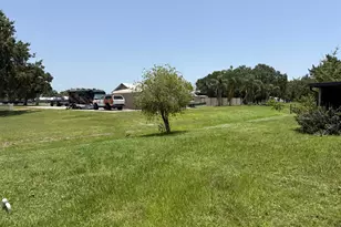 8451 SW 14th Ln, Okeechobee, FL 34974 - Photo 2