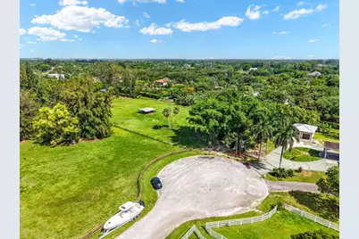 6250 SW 180th Terrace, Southwest Ranches, FL 33331 - Photo 10