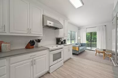 11355 Pond View Drive #D104, Wellington, FL 33414 - Photo 8