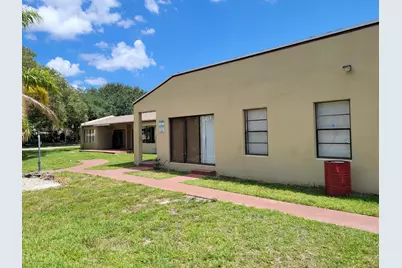 6383 10th Avenue N, Greenacres, FL 33463 - Photo 2