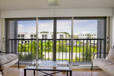 4230 Deste Court #303, Lake Worth, FL 33467 - Photo 4