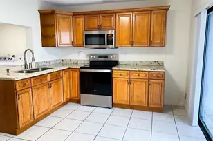 3094 Bermwood Ln, Hollywood, FL 33021 - Photo 4