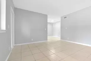 400 Nottingham Cir, Greenacres, FL 33463 - Photo 2