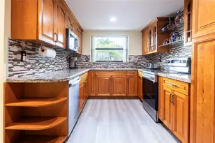 8973 Palm Tree Ln, Pembroke Pines, FL 33024 - Photo 2