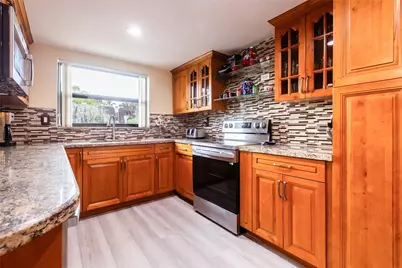 8973 Palm Tree Lane, Pembroke Pines, FL 33024 - Photo 4