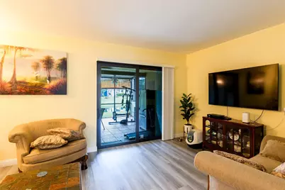 8973 Palm Tree Lane, Pembroke Pines, FL 33024 - Photo 6