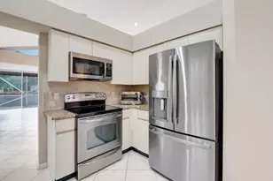 11081 Springbrook Cir, Boynton Beach, FL 33437 - Photo 16
