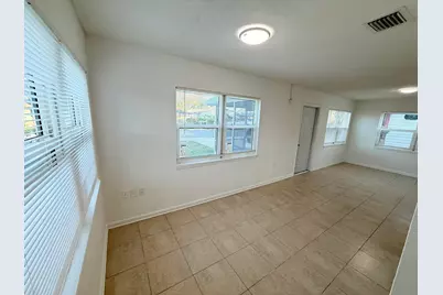912 SE Tarpon Avenue, Stuart, FL 34994 - Photo 8