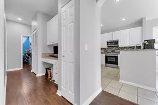 1723 NW 78th Way, Pembroke Pines, FL 33024 - Photo 28