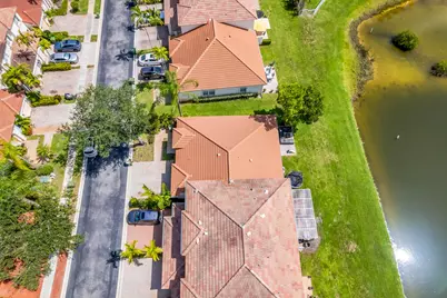 1723 NW 78th Way #1723, Pembroke Pines, FL 33024 - Photo 38