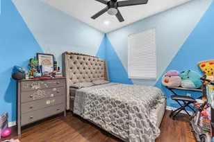 1723 NW 78th Way, Pembroke Pines, FL 33024 - Photo 14