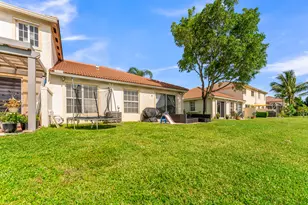 1723 NW 78th Way, Pembroke Pines, FL 33024 - Photo 38