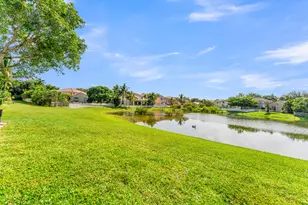 1723 NW 78th Way, Pembroke Pines, FL 33024 - Photo 40