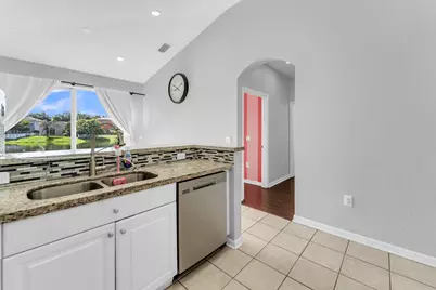 1723 NW 78th Way #1723, Pembroke Pines, FL 33024 - Photo 10