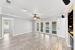 5831 NW 56th Pl, Tamarac, FL 33319 - Photo 6