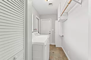 5831 NW 56th Pl, Tamarac, FL 33319 - Photo 30