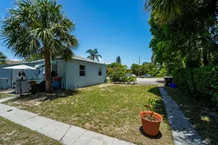 726 41st St, West Palm Beach, FL 33407 - Photo 28