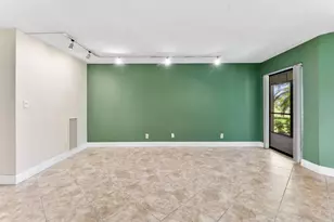 5800 Camino Del Sol, Boca Raton, FL 33433 - Photo 8