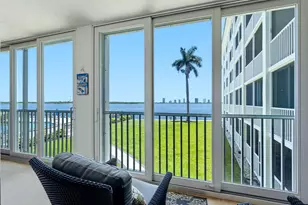 100 Paradise Harbour Blvd, North Palm Beach, FL 33408 - Photo 16
