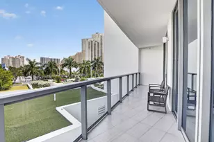 3250 NE 188th St, Aventura, FL 33180 - Photo 38