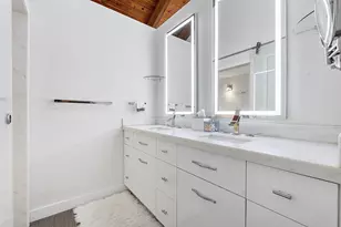 40 Portside Dr, Fort Lauderdale, FL 33316 - Photo 38