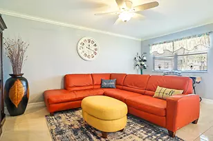 308 Saxony G, Delray Beach, FL 33446 - Photo 2
