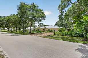 1125 41st Ave, Vero Beach, FL 32960 - Photo 6