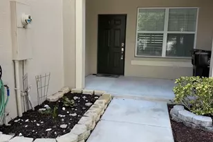 2810 NW Treviso Cir, Port Saint Lucie, FL 34986 - Photo 2