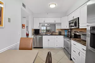 6866 Huntington Ln, Delray Beach, FL 33446 - Photo 20