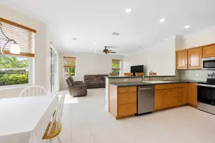 517 SE 7th Ave, Deerfield Beach, FL 33441 - Photo 6