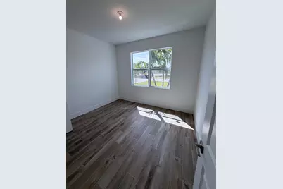 6560 SE Park Trace Drive, Stuart, FL 34997 - Photo 4