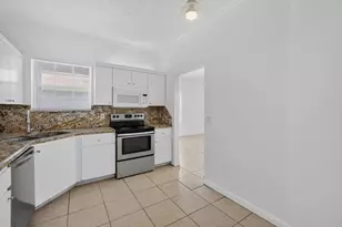 3871 Circle Lake Dr, West Palm Beach, FL 33417 - Photo 18