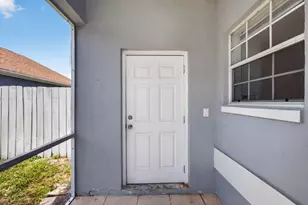 3871 Circle Lake Dr, West Palm Beach, FL 33417 - Photo 6