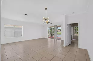 3871 Circle Lake Dr, West Palm Beach, FL 33417 - Photo 10
