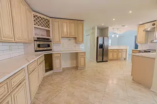 471 SE Lamon Ln, Port Saint Lucie, FL 34983 - Photo 8