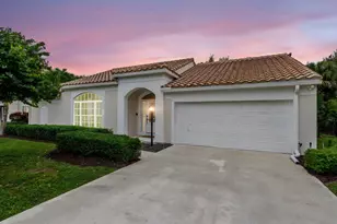 10223 Hunt Club Ln, Palm Beach Gardens, FL 33418 - Photo 1