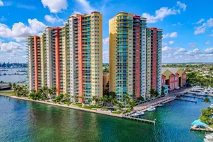 2640 Lake Shore Dr, Riviera Beach, FL 33404 - Photo 22