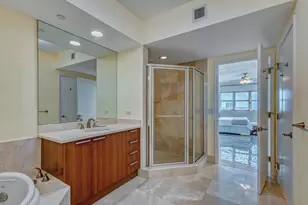 2640 Lake Shore Dr, Riviera Beach, FL 33404 - Photo 32