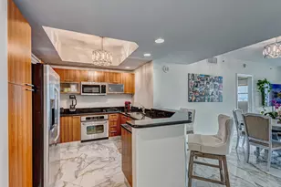 2640 Lake Shore Dr, Riviera Beach, FL 33404 - Photo 6