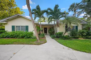 24 N Via Lucindia Dr N, Sewalls Point, FL 34996 - Photo 1