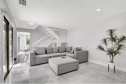 355 Prestwick Circle #4, Palm Beach Gardens, FL 33418 - Photo 16