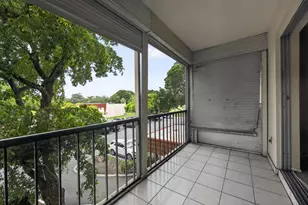 4172 Inverrary Dr, Lauderhill, FL 33319 - Photo 30