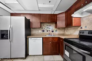 4172 Inverrary Dr, Lauderhill, FL 33319 - Photo 10