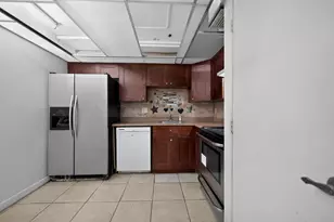 4172 Inverrary Dr, Lauderhill, FL 33319 - Photo 8