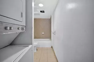 4172 Inverrary Dr, Lauderhill, FL 33319 - Photo 22