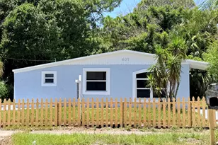 607 N 19th St, Fort Pierce, FL 34950 - Photo 1