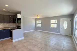 607 N 19th St, Fort Pierce, FL 34950 - Photo 2